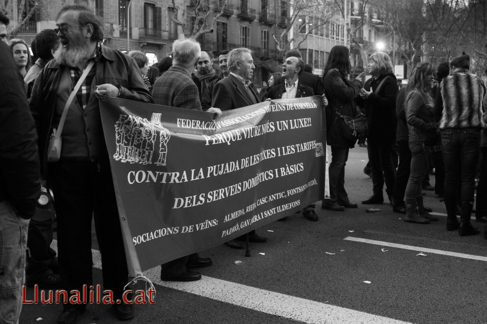 Contra la pujada de les taxes i les tarifes 29F