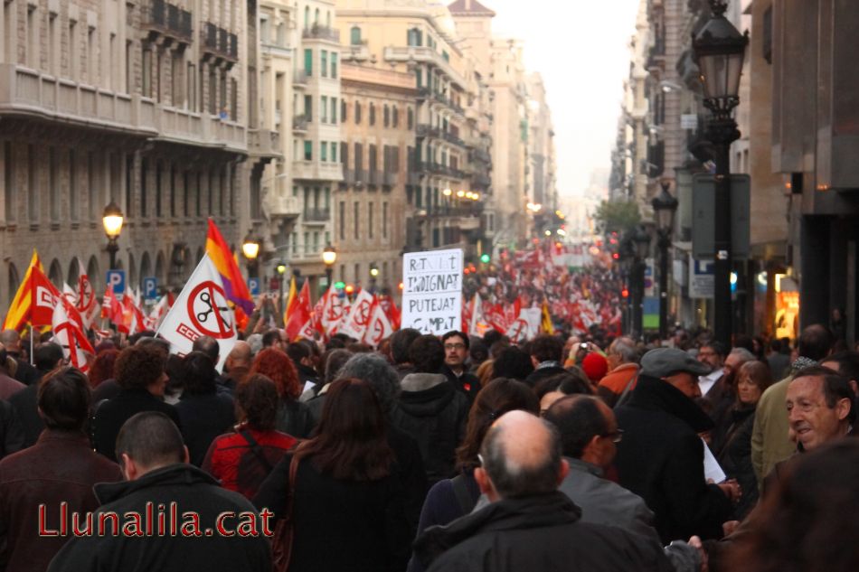 29F Surt al carrer