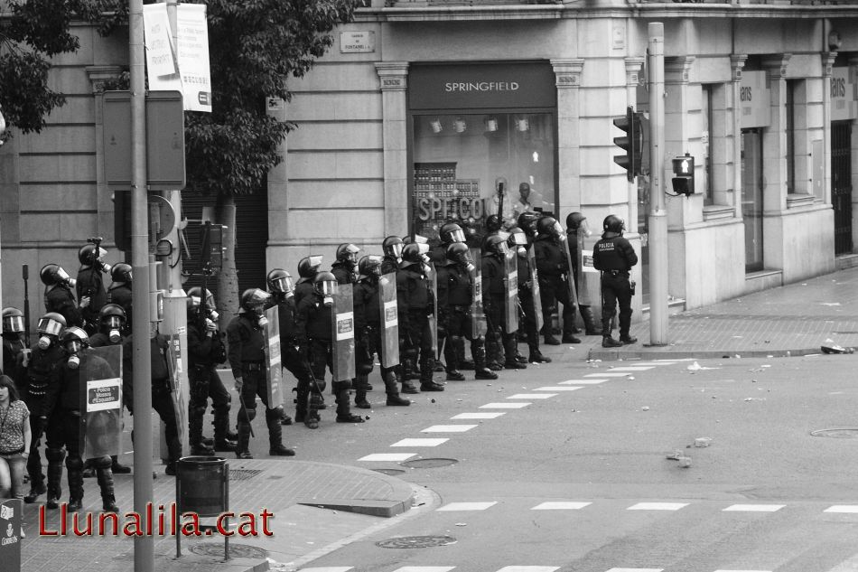 Treball en equip Mossos Antidisturbis 29M