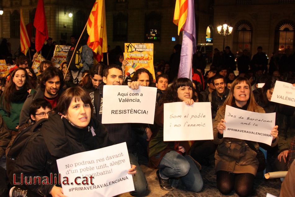 Som el poble i no l'enemic