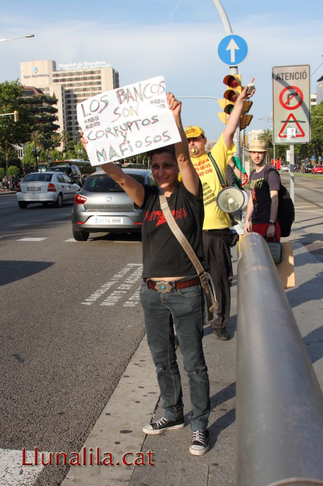 Utilitza el clàxon, contra la banca!