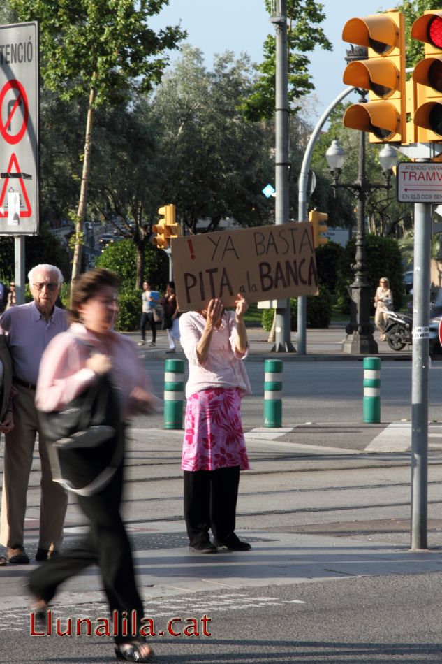 ¡Ya basta! Pita a la banca