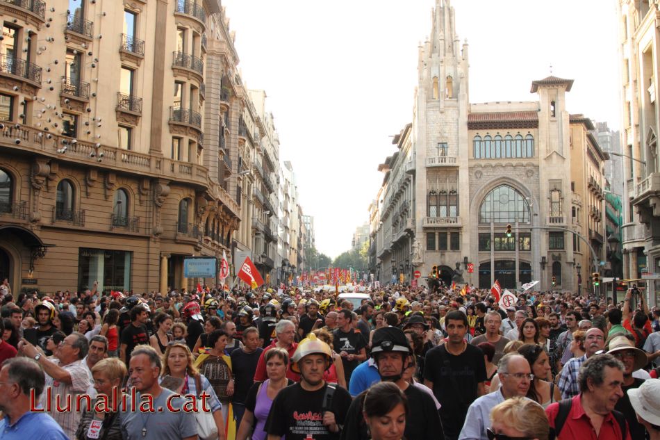 No callem ni deixem de manifestar-nos 19J