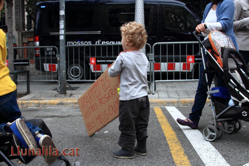 Aparteu els vostres rosaris dels meus ovaris 28S