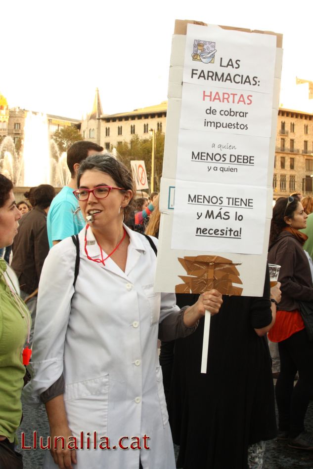 LAS FARMACIAS HARTAS de cobrar impuestos 13O