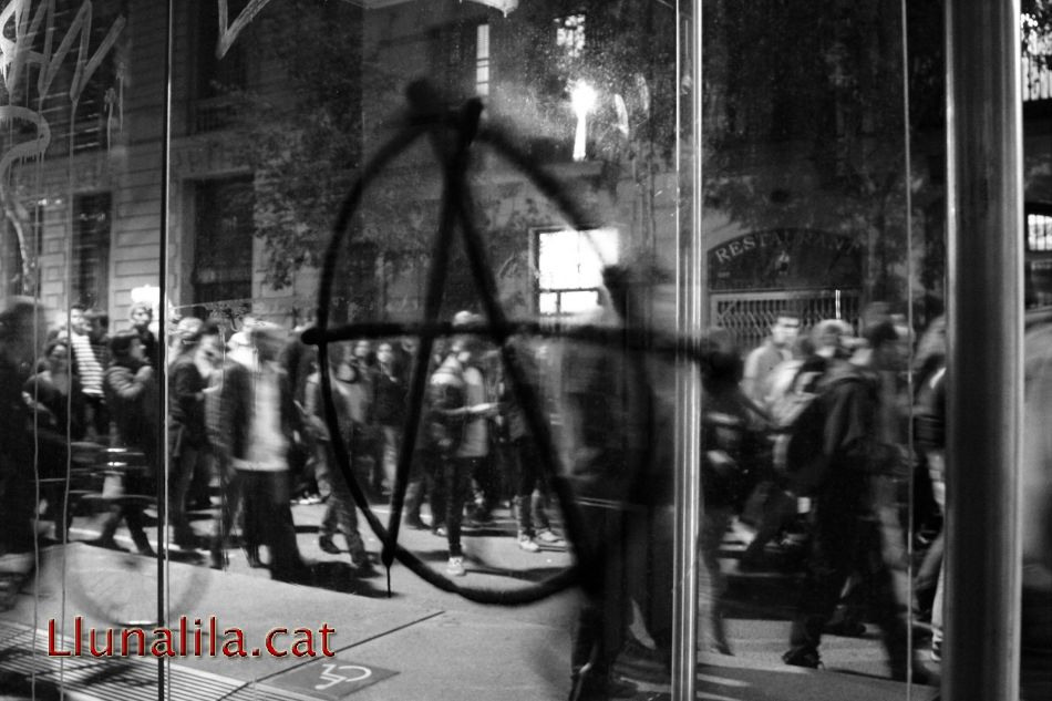 No nos falta dinero, sobran ladrones 14N Bcn