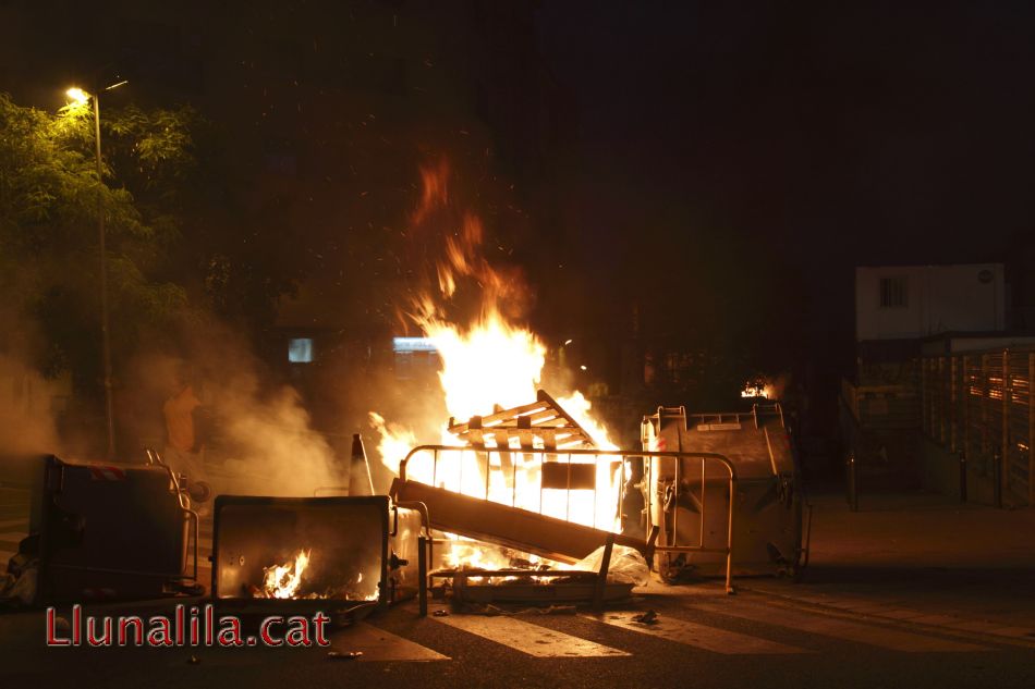 Barricades en flames