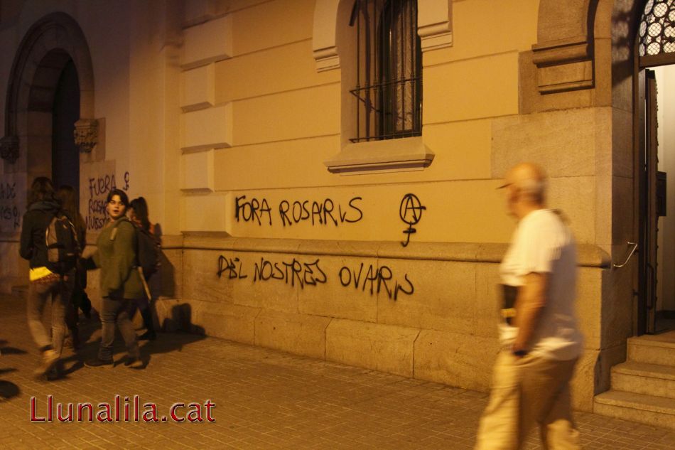 Fora rosaris dels nostres ovaris