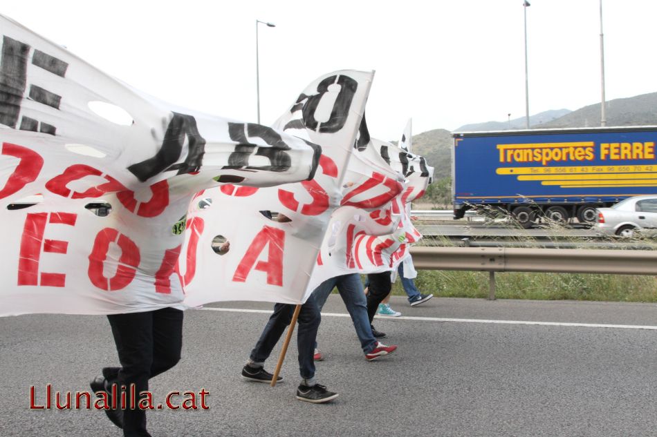 Ni el vent frena la lluita contra els desnonaments