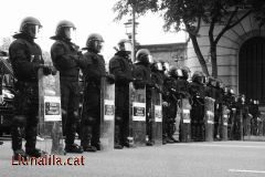 Barrera de Mossos antidisturbis 20J