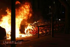 Manifestació en suport a Can Vies i nit d’incidents a Barcelona 31M EfecteCanVies