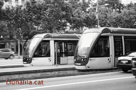 El TramBaix a Pla�a Francesc Maci�