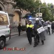 Policia prenen posicions amb l’arribada de la manifestació